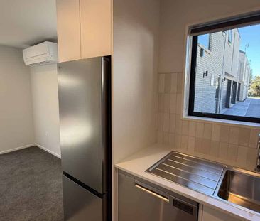 Fantastic apartment living in St Albans - Photo 1