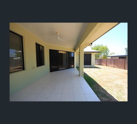 20 Woodwark Drive, Bushland Beach, Qld 4818 - Photo 3