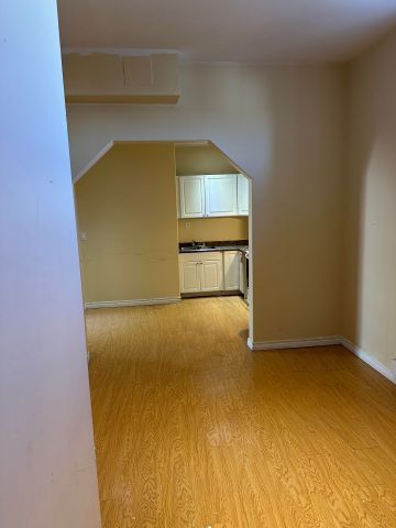 For Lease - 54 Market Square Unit# C, Quinte West, Ontario - Photo 4