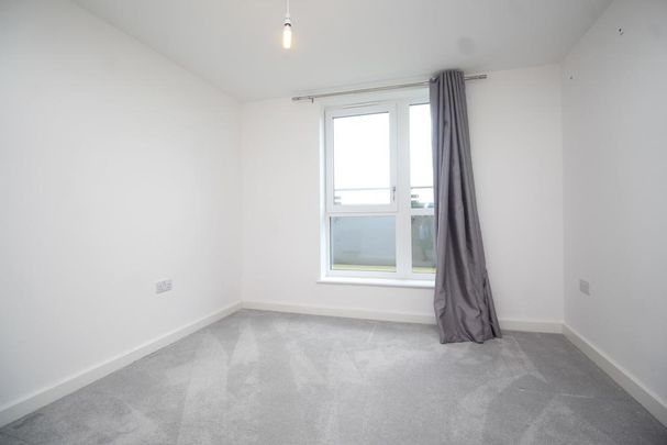 2 bedroom penthouse to rent - Photo 1