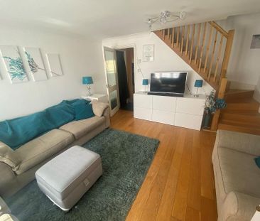 4 bedroom terraced house to rent - Photo 2