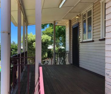 Charming 2 Bedroom Home with Bonus Studio & Double Lock Up Garage! - Photo 6