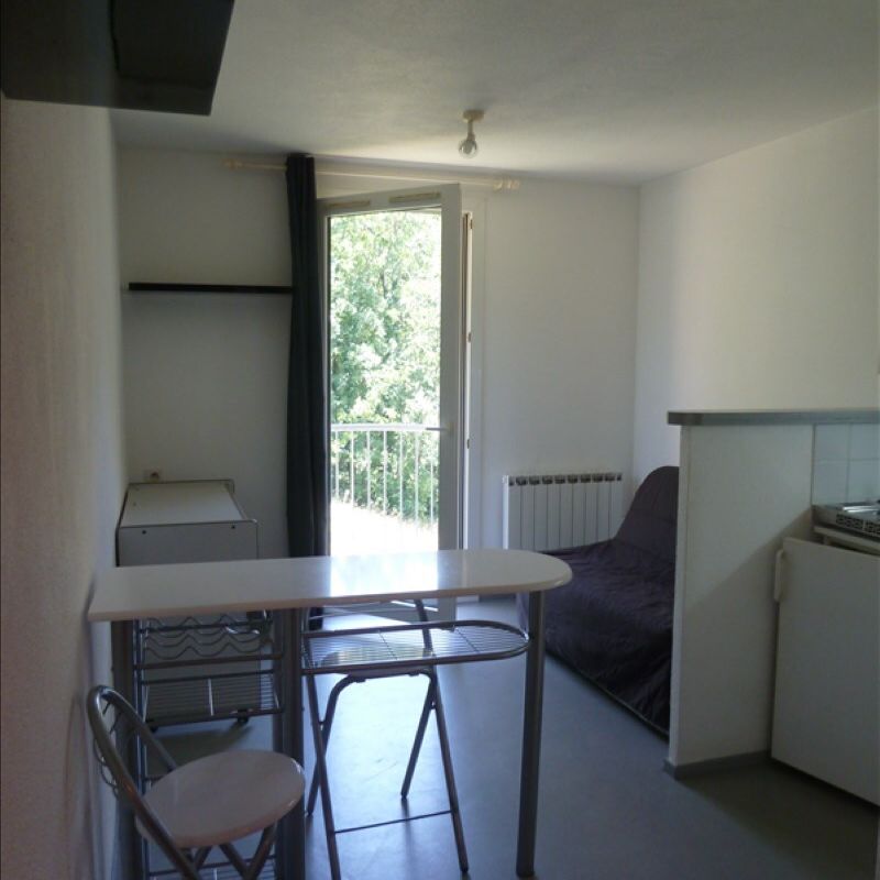 Location Appartement 1 pièce 17m² JACOB BELLECOMBETTE 73000 - Photo 1
