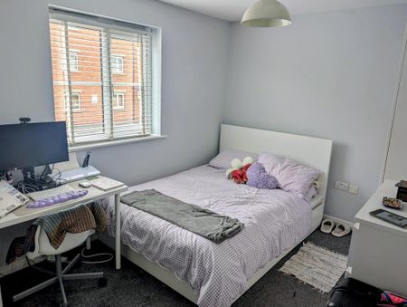 2 bedroom flat to rent - Photo 3