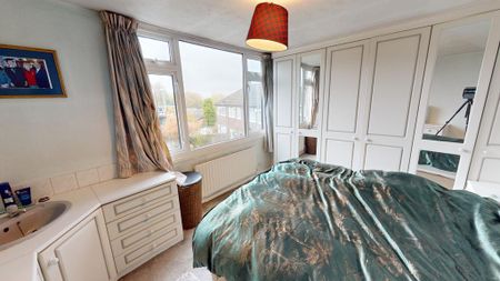 3 bedroom semi-detached house to rent - Photo 5