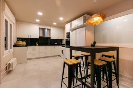 Carrer de Balmes, Barcelona, Catalonia 08006 - Photo 5