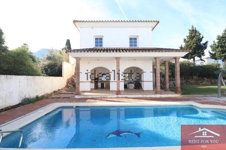 Alquiler de casa o chalet independiente en Centro - Photo 5