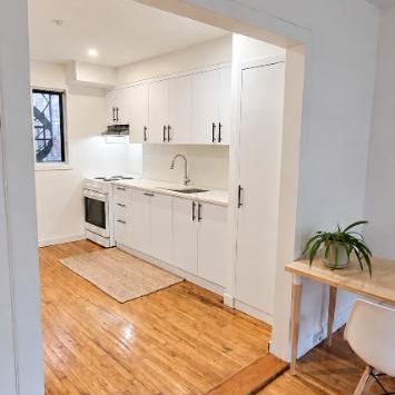 CESSION DE BAIL – 4½ / 2 chambres – Plateau Mont-Royal - Photo 3