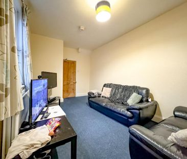 5 bedroom terraced house to rent - Photo 1