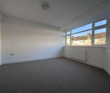 Denecroft Crescent, Hillingdon, UB10 - Photo 3