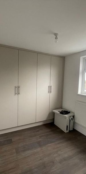 3 bedroom flat to rent - Photo 1