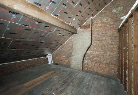 VERNIEUWDE RIJWONING MET STADSTUIN - Photo 2