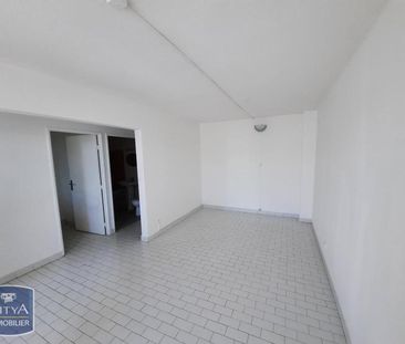 Location Appartement 1 pièce 35m² ST DENIS 97400 - Photo 3