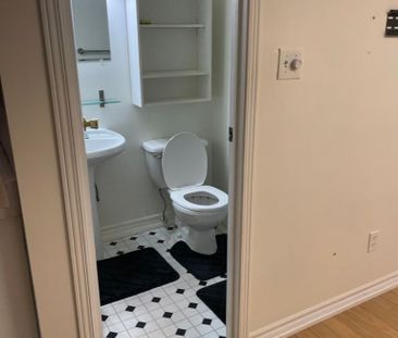 For Lease - 102 Church Street Unit# lower, Richmond Hill, Ontario - Photo 5