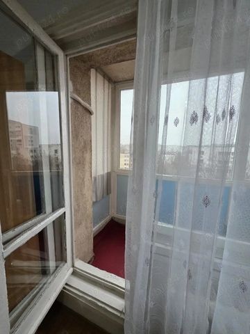 Dristor etaj 4 decomandat camil ressu - Fotografie 5