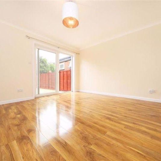 2 bedroom property to rent - Photo 1