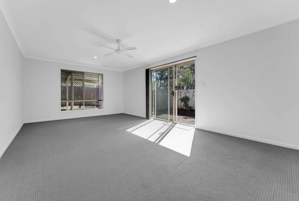 Spacious Family Home in a perfect Location - Great for Comfortable Living! - Photo 1
