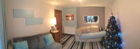 3 bedroom terraced house to rent - Photo 2