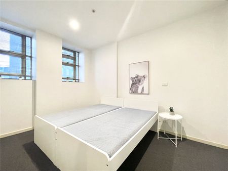 209/68 La Trobe Street - Photo 4
