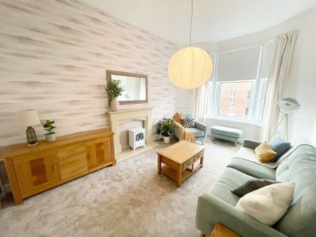 1 Bedroom Property in Main Street - Photo 3