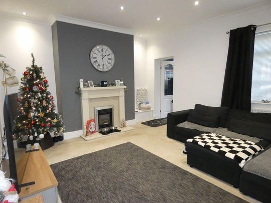 2 bedroom terraced house to rent - Photo 1