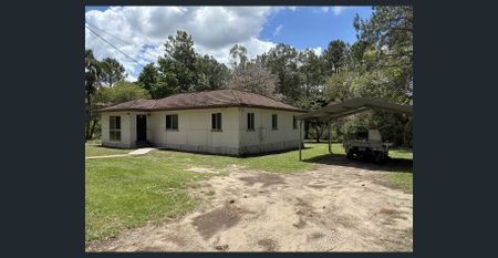 Set on over 2 acres, minutes to shops. - Photo 5