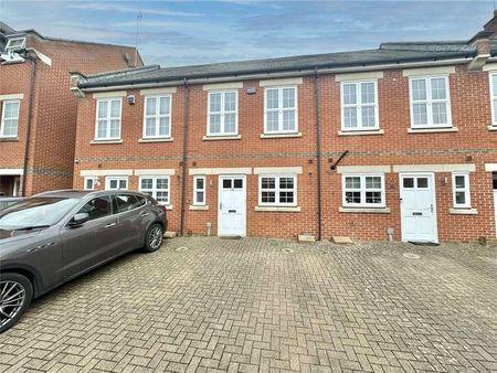 Beningfield Drive, London Colney, St. Albans, Hertfordshire, AL2 - Photo 4