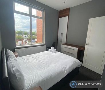 1 bedroom in a house share to rent - Photo 3