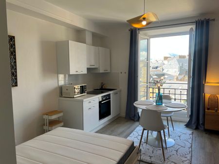 A Louer. Libre le 01/01/2026 – Quimper Centre Ville T1 Meublé avec Vue sur l’Odet ! - Photo 3