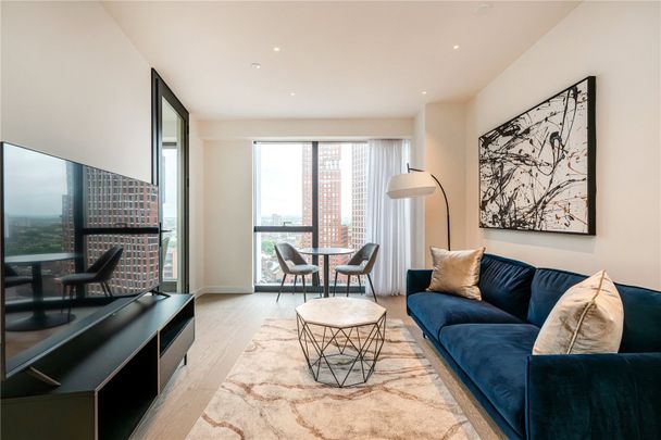 Modern One-Bedroom Apartment – River Park Tower, Nine Elms - Photo 1