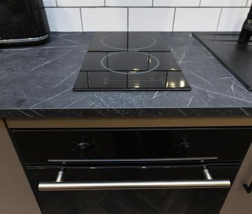 Studio to rent - Photo 2