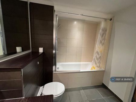 1 bedroom flat to rent - Photo 5