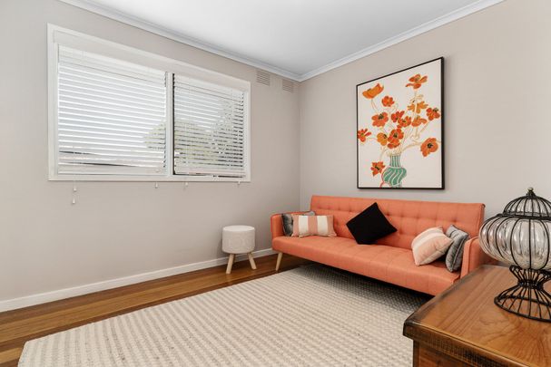 GORGEOUS FOUR BEDROOM FAMILY HOME - Photo 1