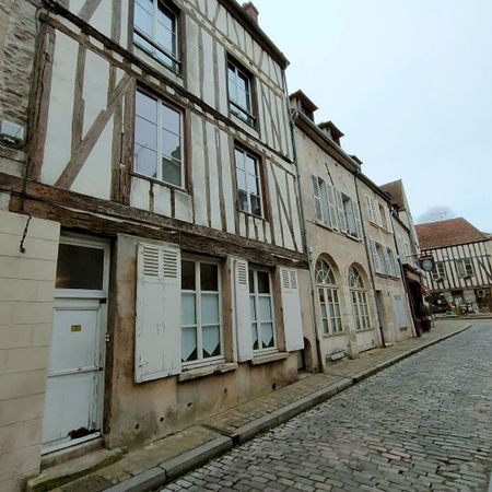 F2 Meublé de 33 m2 centre ville de SENLIS - Photo 4