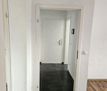 Sanierte 2,5 Zi, Video-Sprechanlage, elektr. Rollos, Solaranlage - Photo 5