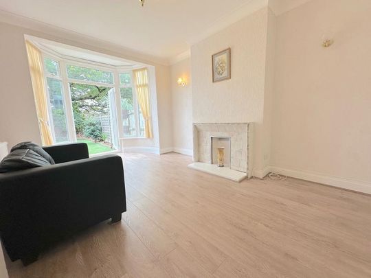 3 bedroom semi-detached house to rent - Photo 1
