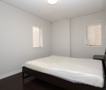 For Lease - 2 Catherina Street, Markham, Ontario - Photo 4