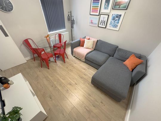 4 bedroom terraced house to rent - Photo 1