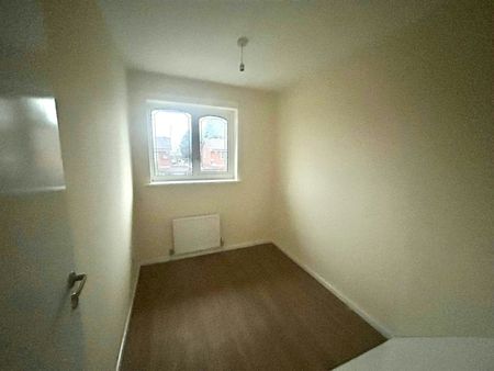 Detached house to rent on - Photo 4