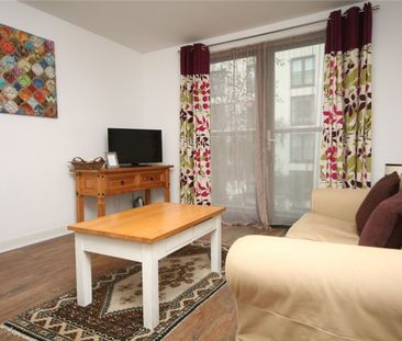 St James Walk, - Photo 1