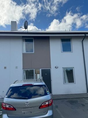 A home with new renovations - Photo 1