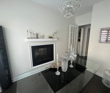For Lease - 44 Settlers Road, Oakville, Ontario - Photo 2