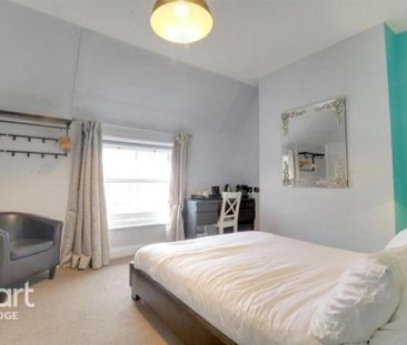 1 bedroom in a house share to rent - Photo 6