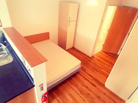 Studio to rent - Photo 4