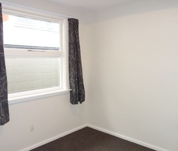 Two-Bedroom Unit Close to the City - Edgeware - Photo 6