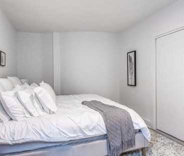 5830 Côte Saint Luc Road - Spacious Furnished 2-Bedroom Apartment f... - Photo 3