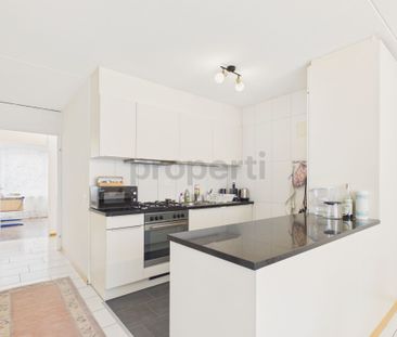 Modern furnished 3.5-room apartment with balcony in Uster - Photo 4