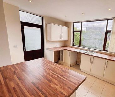 3 bedroom bungalow to rent - Photo 2