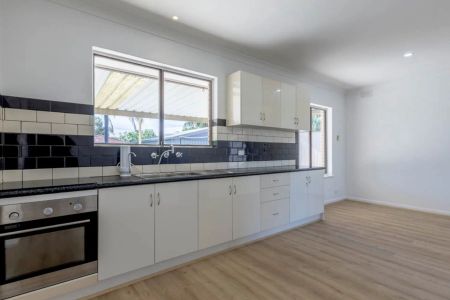 Three Bedrooms with Large Shed - Photo 4