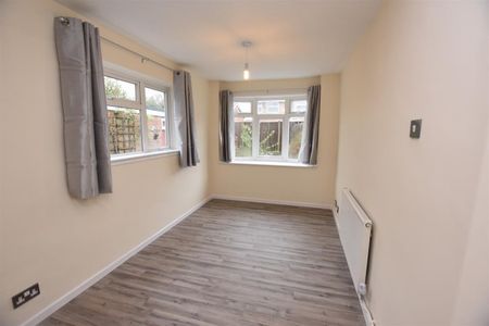 3 BED House To rent - Photo 3